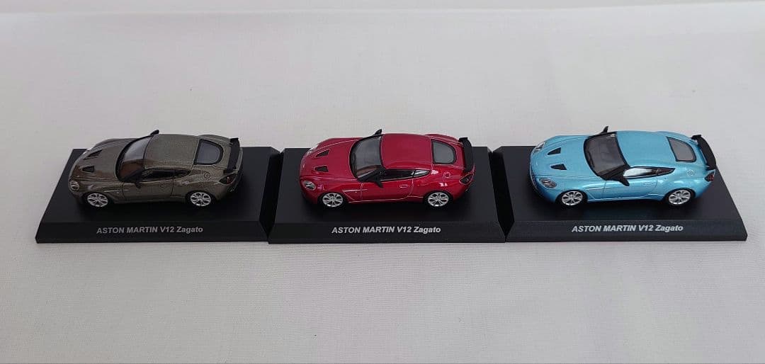 京商 1/64 アストンマーティン 25台セット　アクリルケース付き