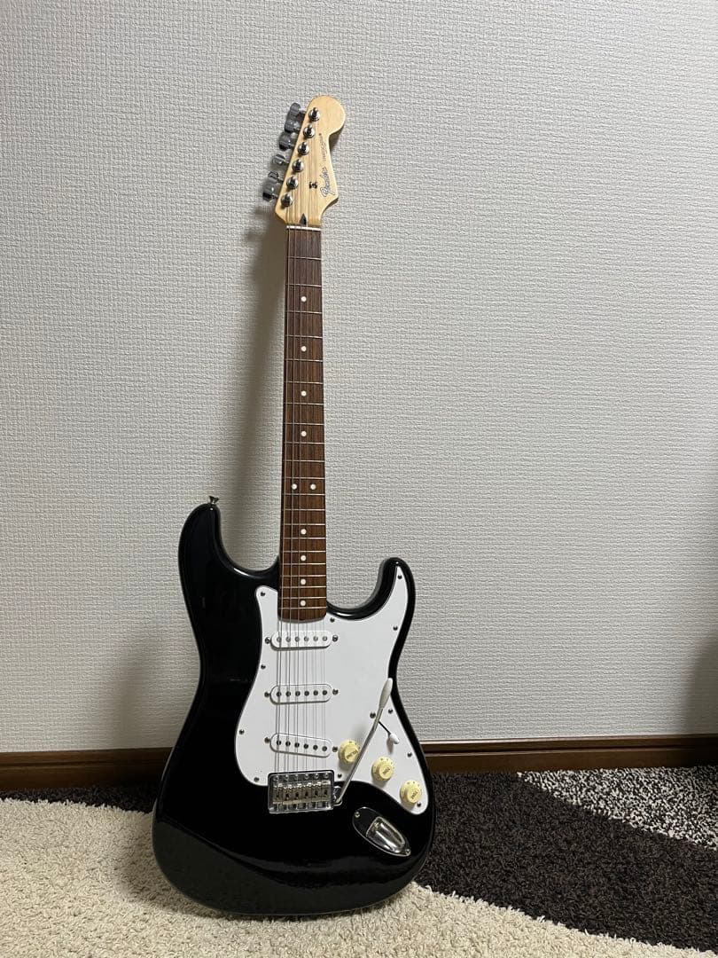 Fender Japanストラトキャスタータイプ　エレキギター