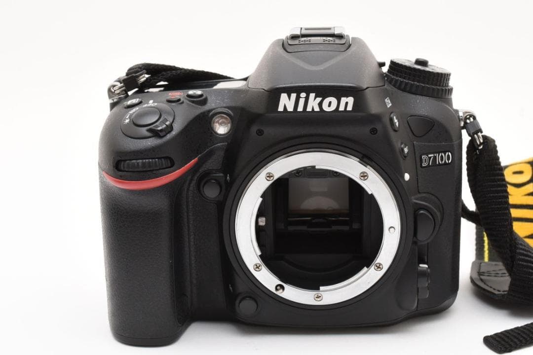良品　Nikon D7100 ダブルレンズ/SD32GB/フィルム/スマホ転送