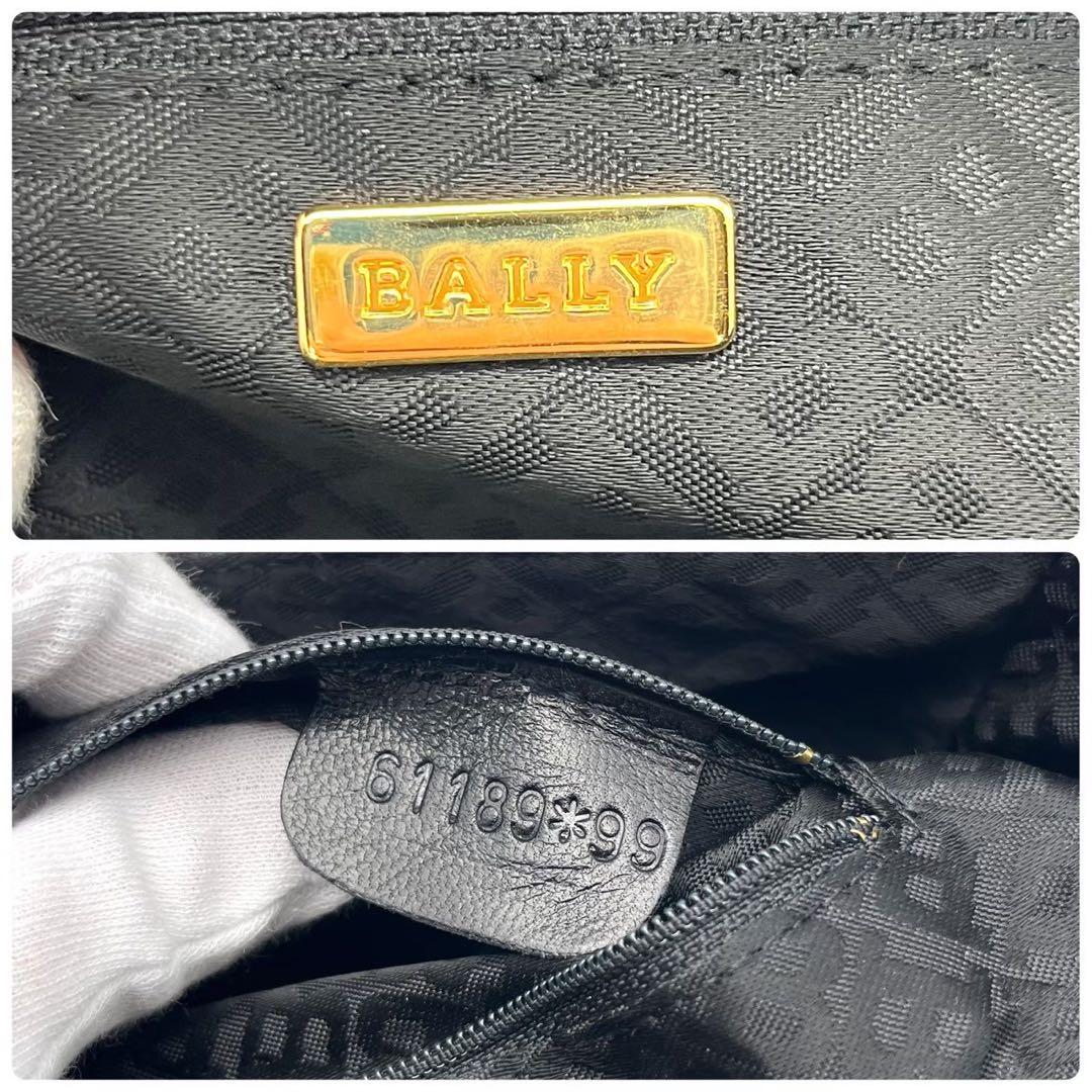 【美品】バリー 2wayキルティング チェーン ショルダーバッグ ブラウン