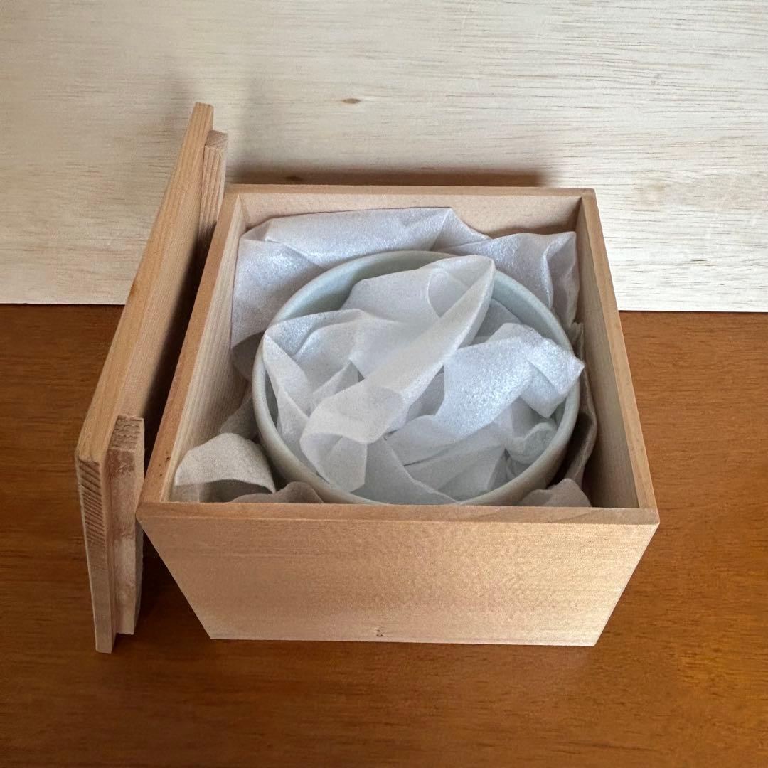 九谷焼　抹茶碗　金彩　山松　九谷陶庄