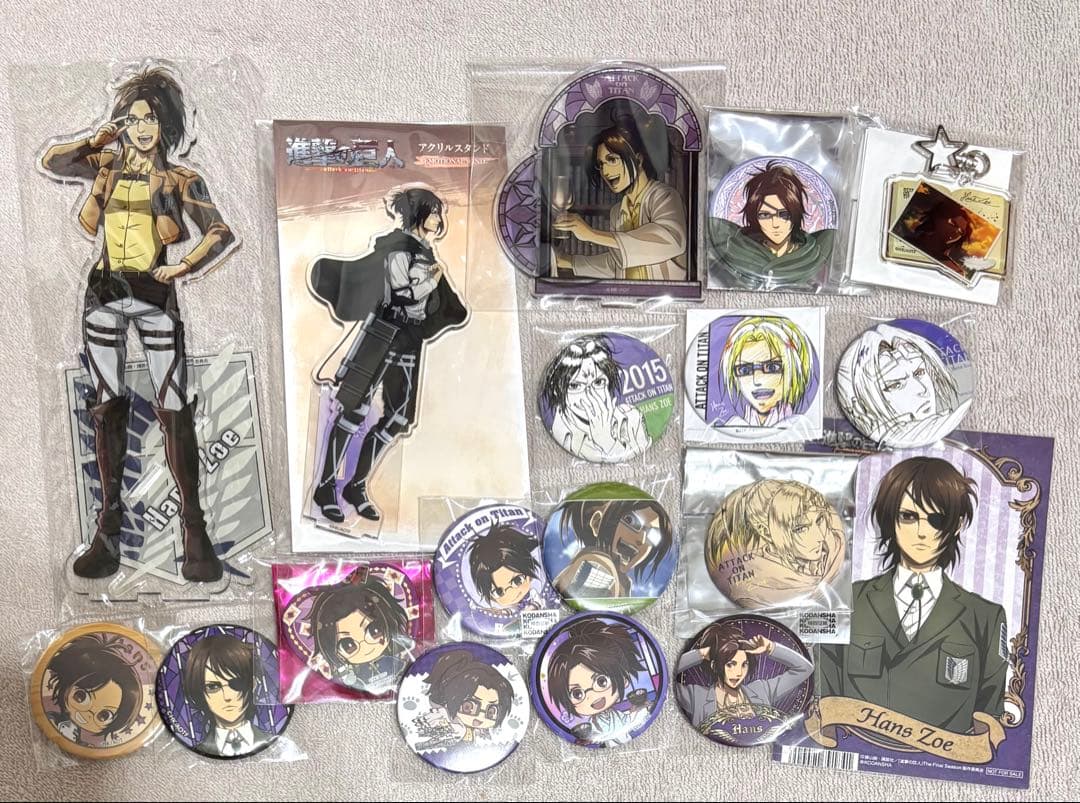 進撃の巨人　ハンジ　缶バッジ　アクリルスタンド キーホルダー　まとめ売り