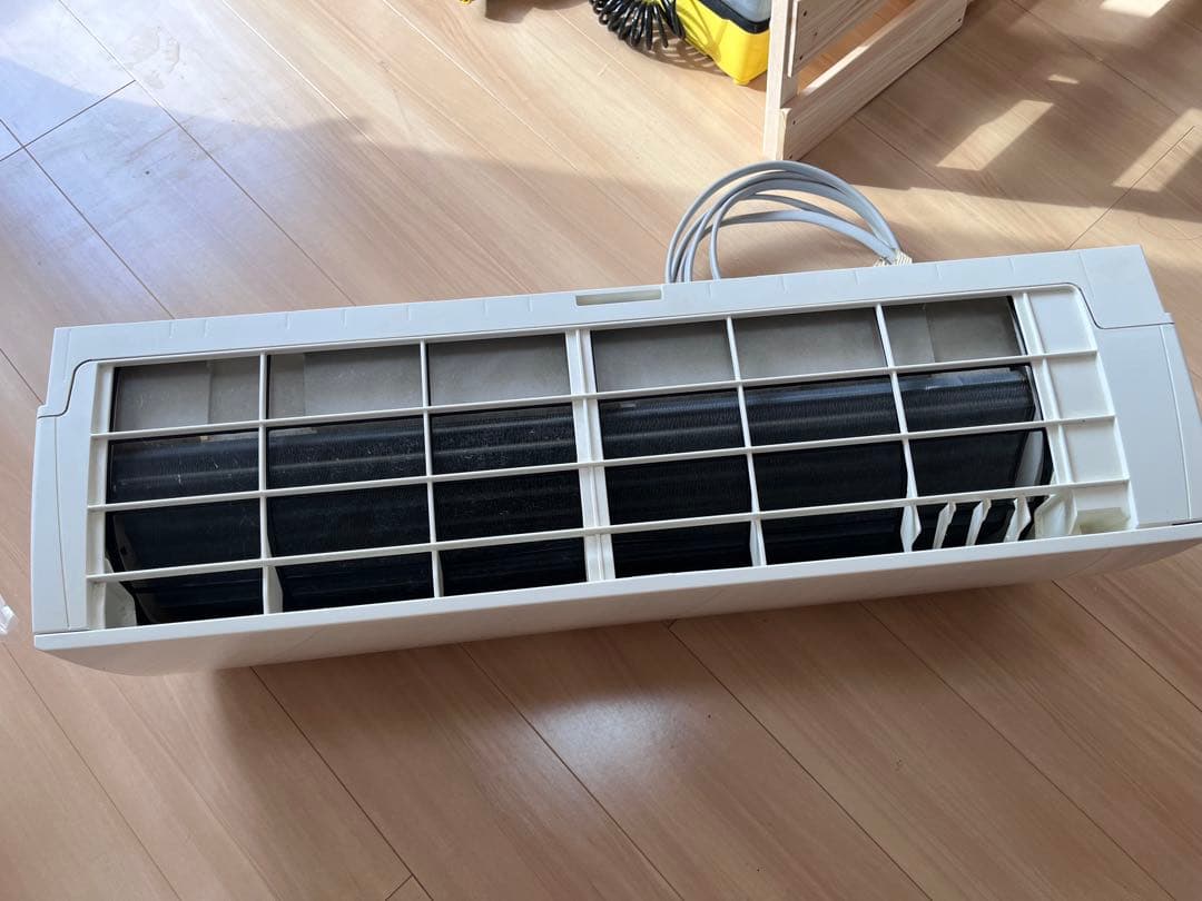 三菱 ルームエアコン MSZ-GE2220-W 6畳用 霧ヶ峰　室外機付き