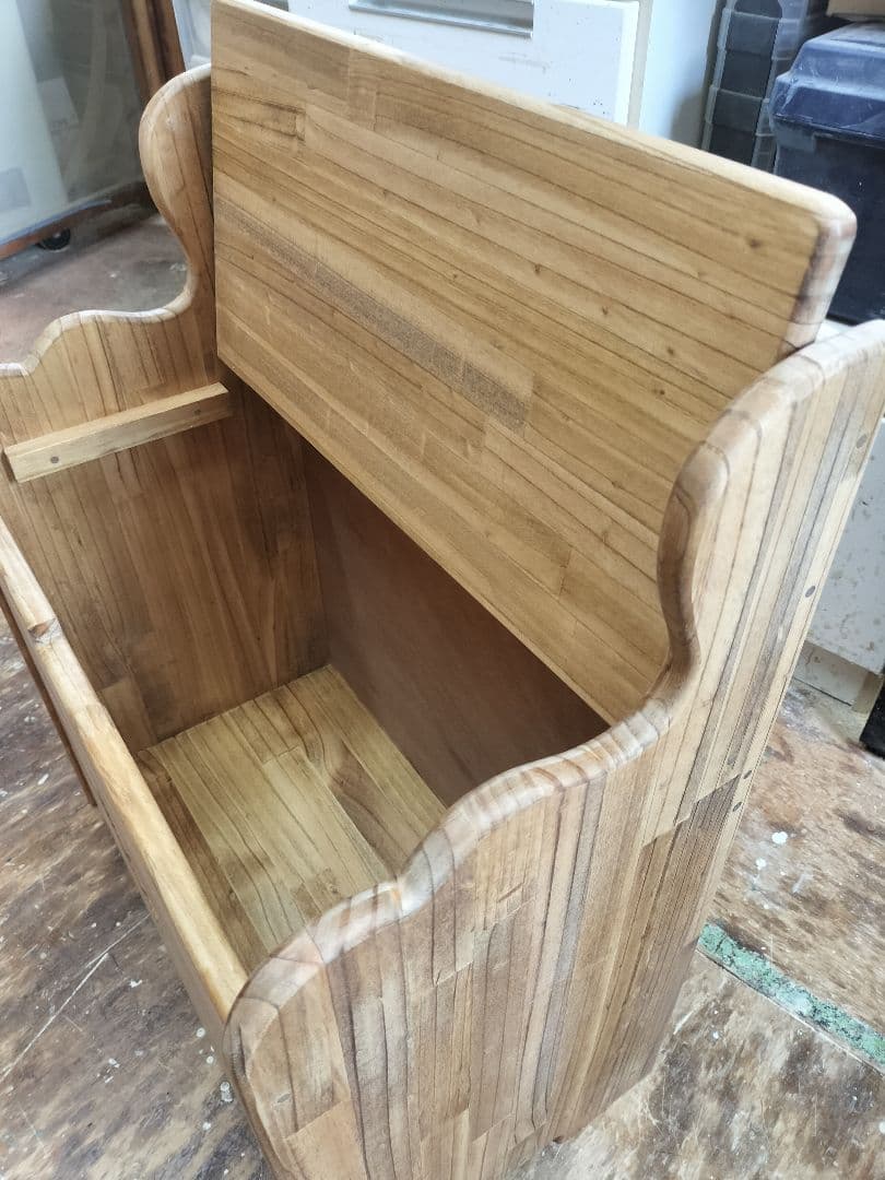 su　カントリー家具　ベンチチェスト