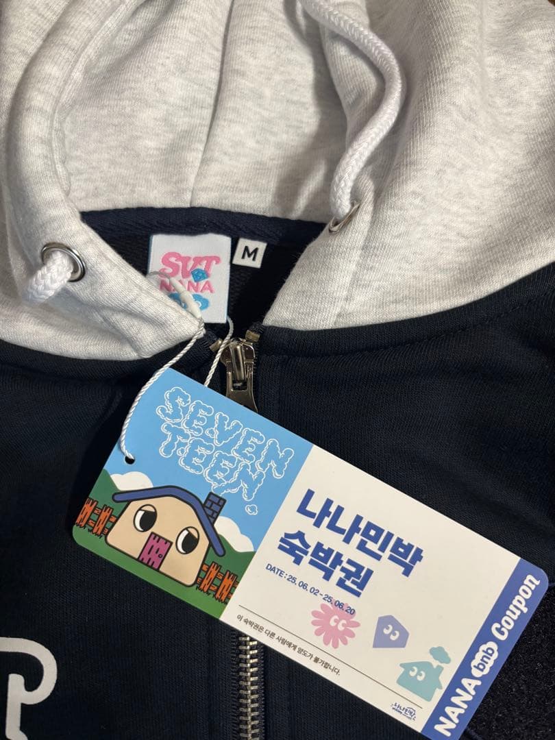 SEVENTEEN NANA bnb ジップアップ フーディ Mサイズ ナナ民泊