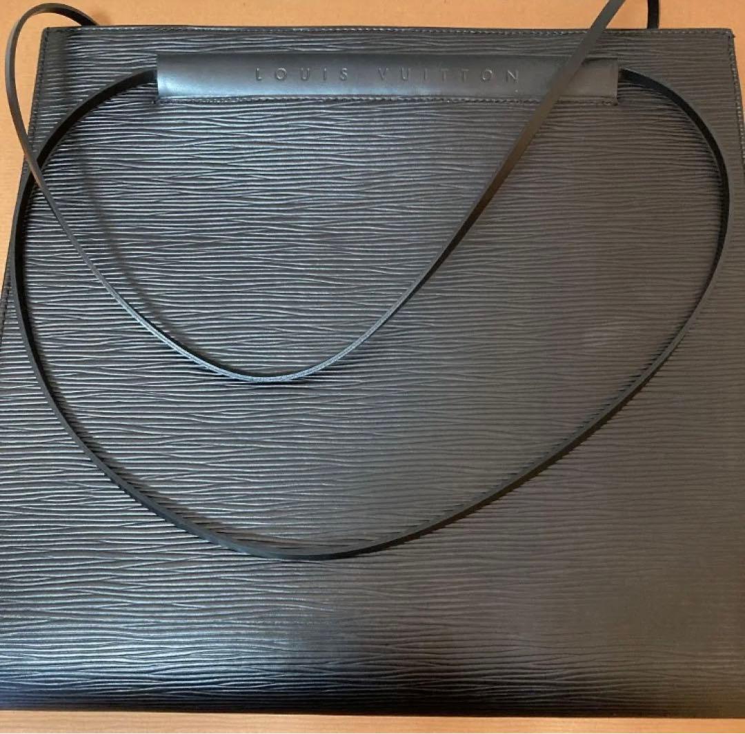 ルイヴィトン サントロペショルダーバッグ　エピM5246C