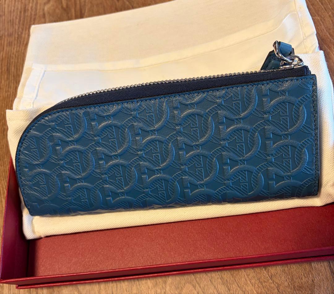 Salvatore Ferragamo ペンケース