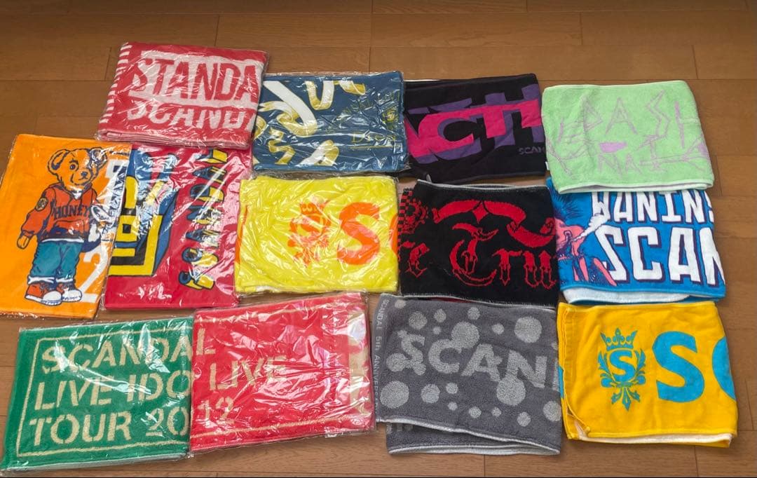 ど*ん様 SCANDAL グッズまとめ売り　タオル　Tシャツ　他　美品・ほぼ新品