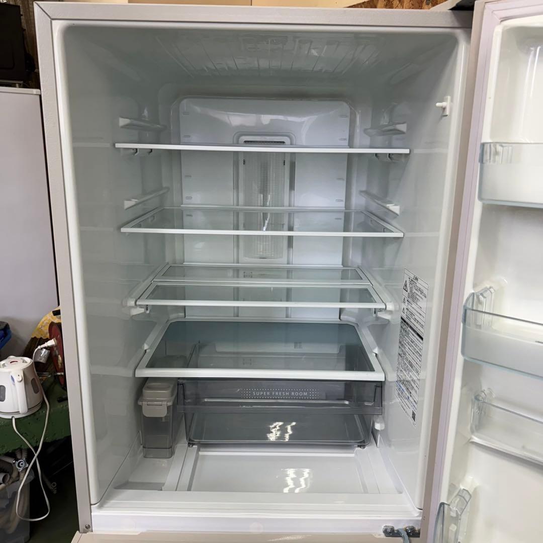 326★2019年製★東芝　冷蔵庫　大型　3ドア　自動製氷　ガラス扉　300L