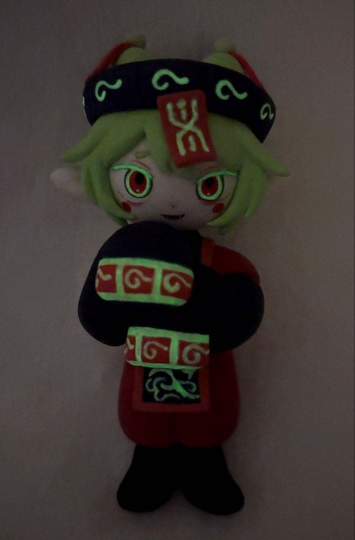 粘土フィギュア　ハンドメイド　キョンシー 蓄光