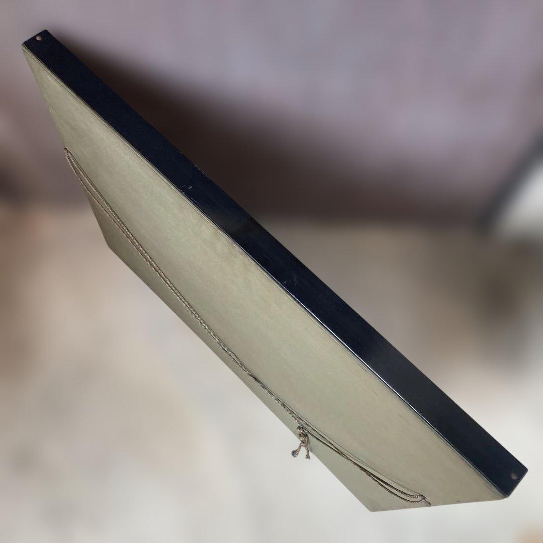 【芳山 作】額装 絵画 梅の花 紅白梅図 木目調 浮き彫り風 美術品