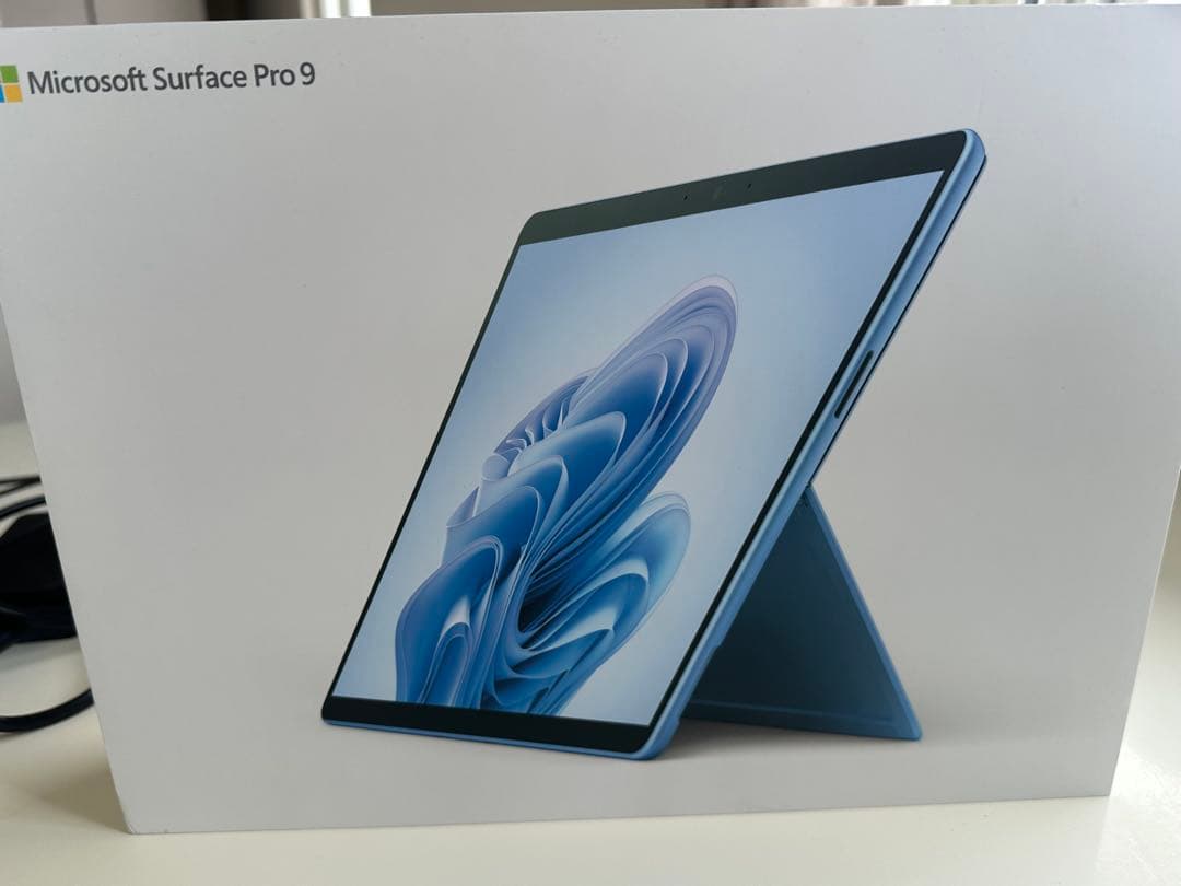 Windowsタブレット本体 Microsoft Surface Pro 9 i5/8GB/256GB