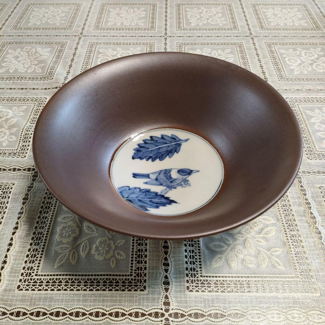 松本佐一造　九谷焼 染付 『雀に葉文 飾鉢』ウコン布＆桐共箱付