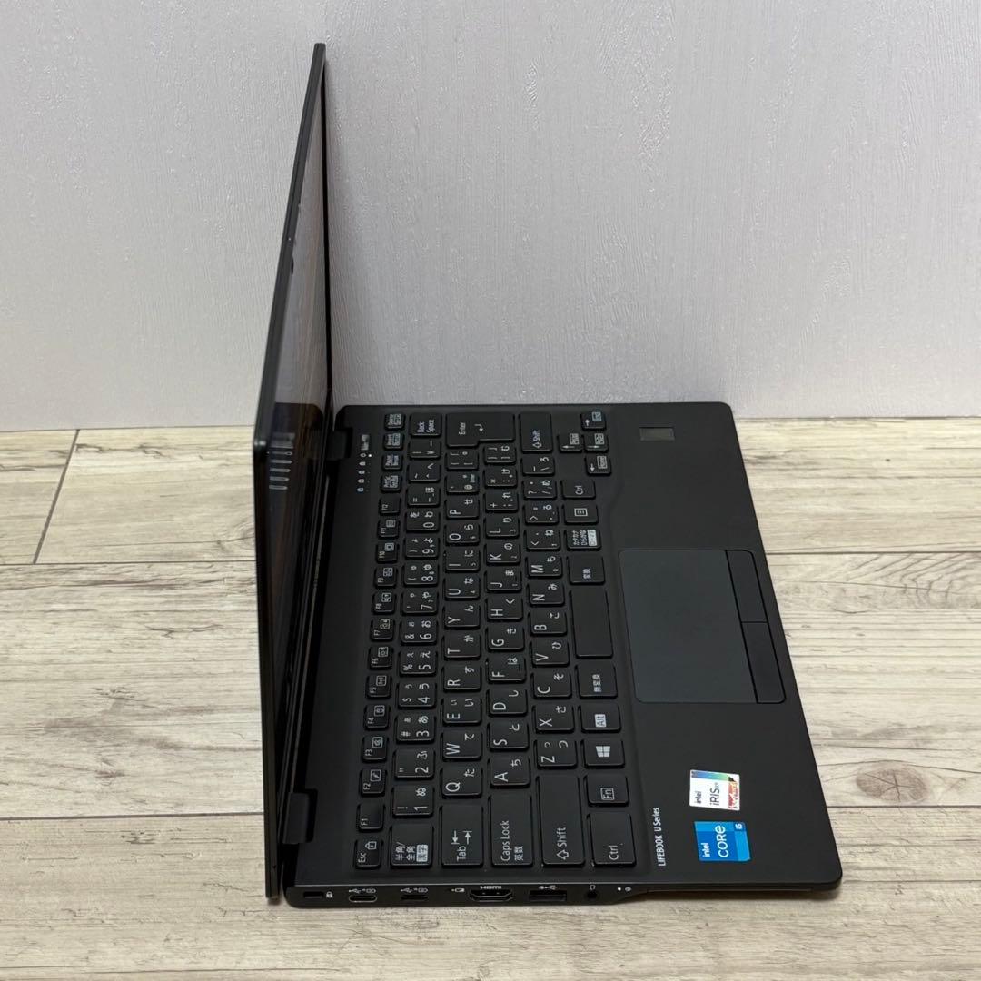 美品 LIFEBOOK U9311/F 軽量735g 第11世代i5搭載 爆速