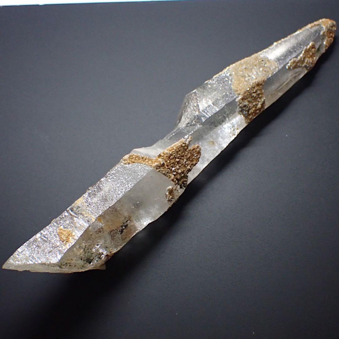 【パキスタン産】テッシンハビットクォーツ