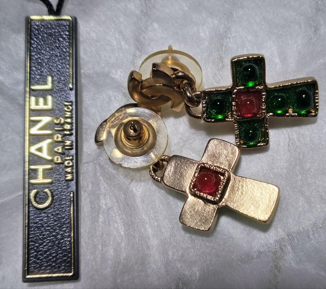 サ*ラ様 シャネル　CHANEL　ピアス　十字架／クロス　ロゴ