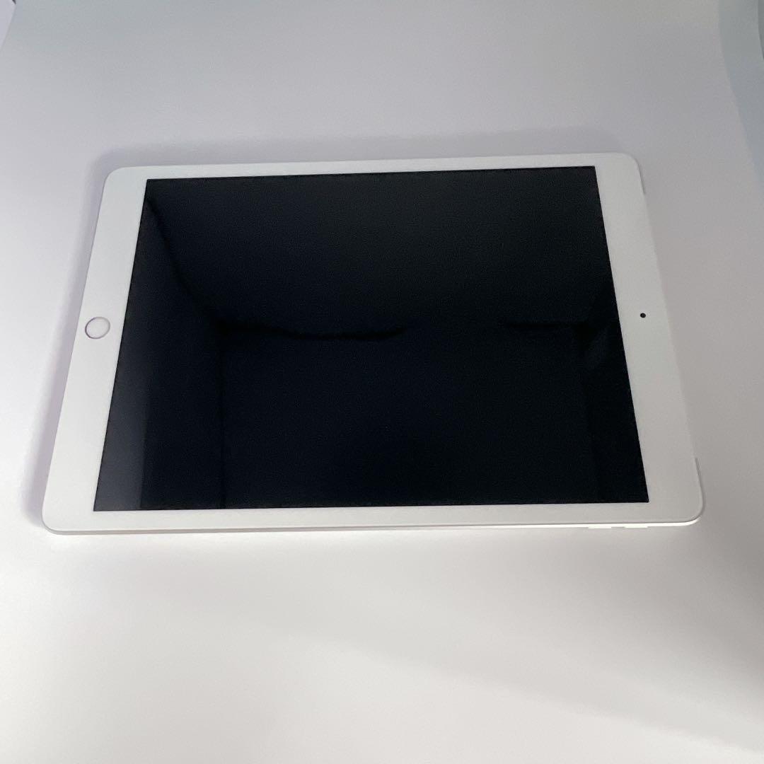 【良品】iPad 第8世代 32GB SIMフリー