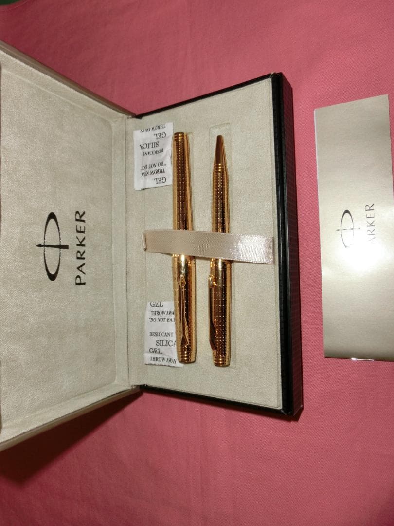 (新品・未使用)　パーカー万年筆＆ボールペン「18K・M中字」セット!!