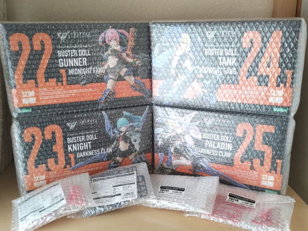 バスタードール ガンナー パラディン タンク ナイト コトブキヤ メガミデバイス