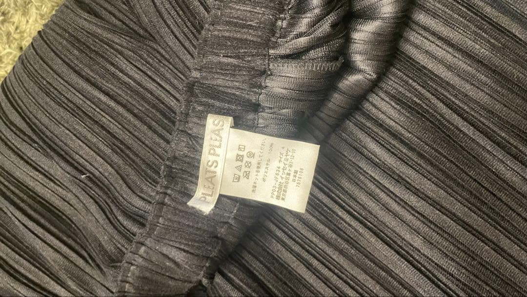 【美品】プリーツプリーツ　ブラックプリーツガウチョパンツ