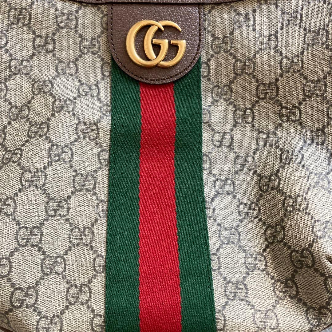 Gucci GGモノグラム ショルダーバッグ