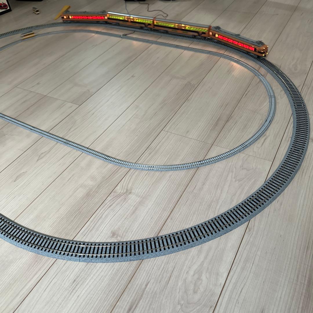 HOゲージ　KATSUMI近鉄特急30000系ビスタカー　４輌固定編成　完成品