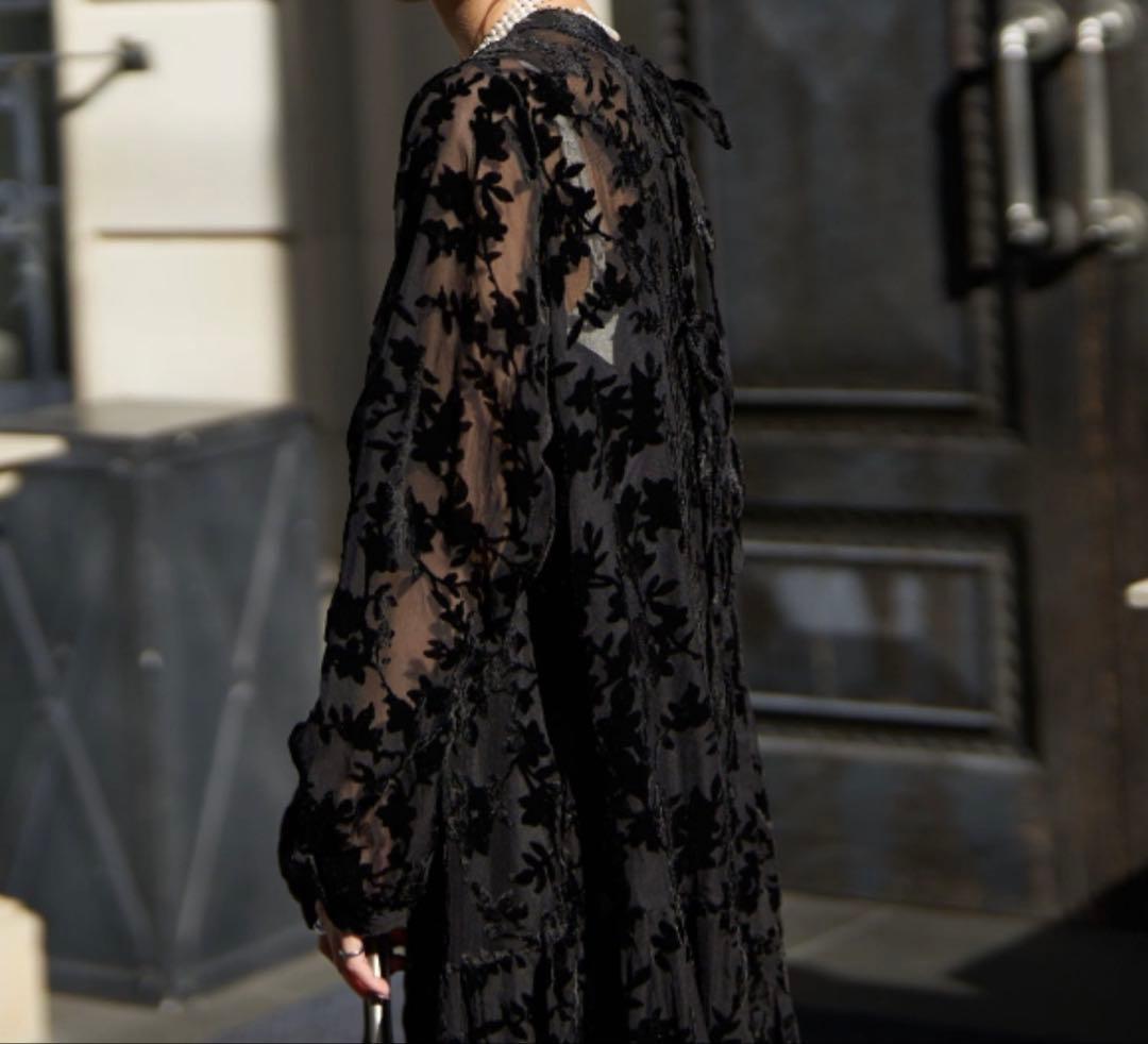 11/9限定⭐︎CIAOPANIC ⭐︎新品⭐︎ベロアフラワーティアードワンピース