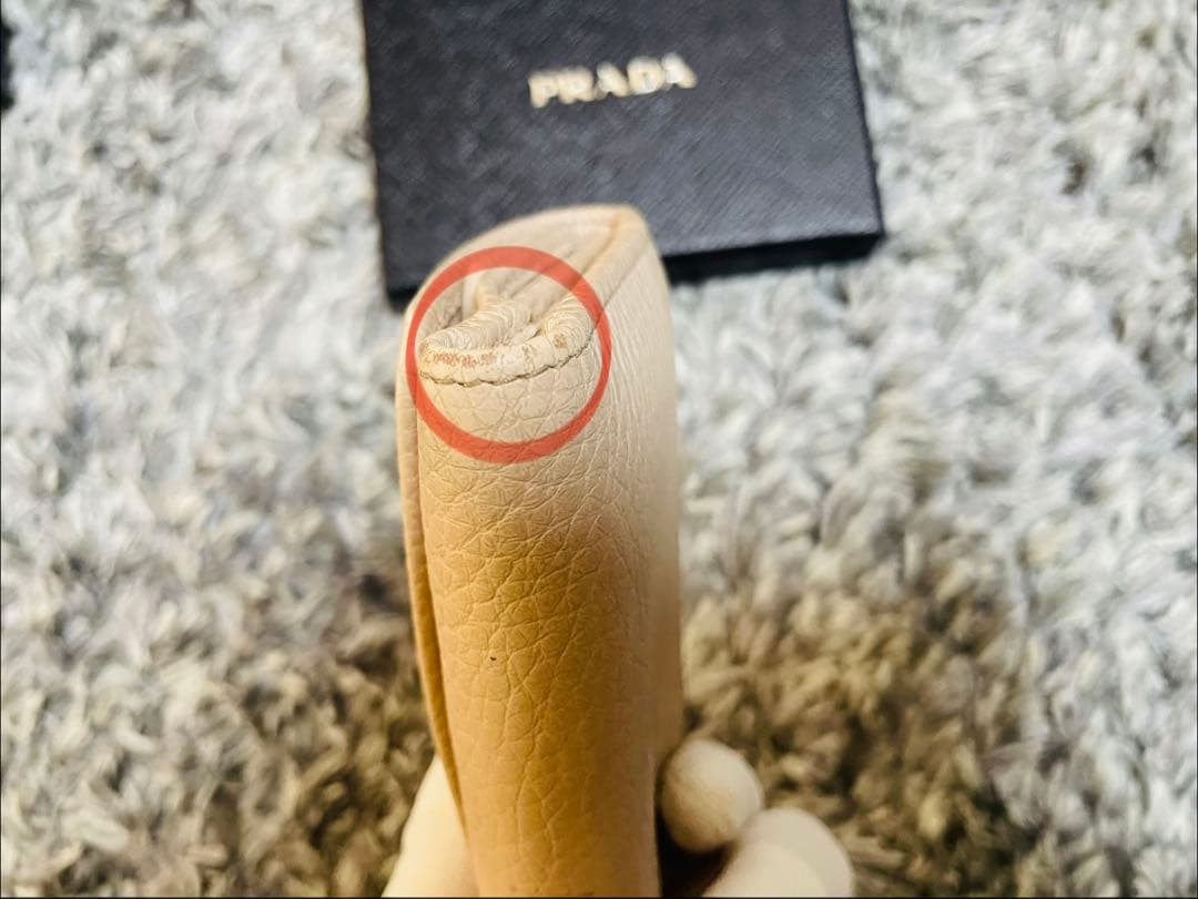 【12/16値下げ】PRADA ヴィッテロダイノレザー ミニ財布