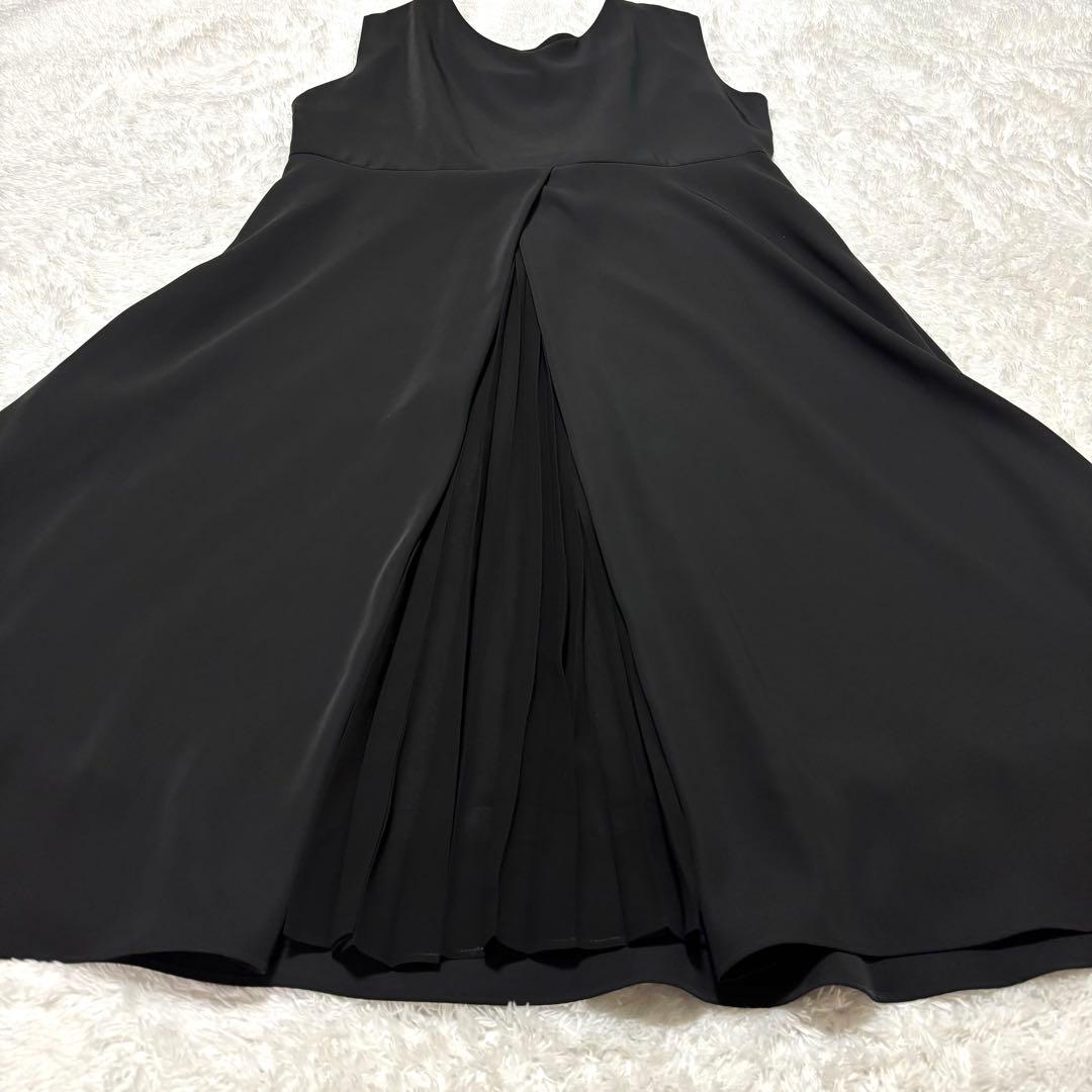 ストロベリームーン　LA COUPE リボン プリーツ 光沢 ブラック