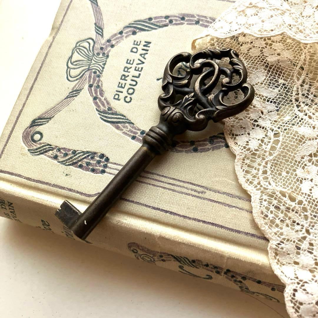 フランスアンティークキー　フランスアンティーク鍵　ラスト