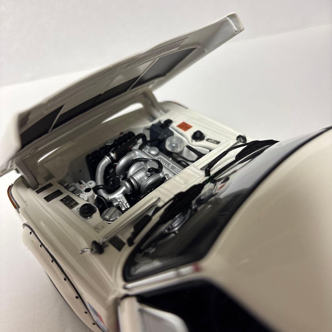 ミニカー BMW 2002 TURBO (KYOSHO)