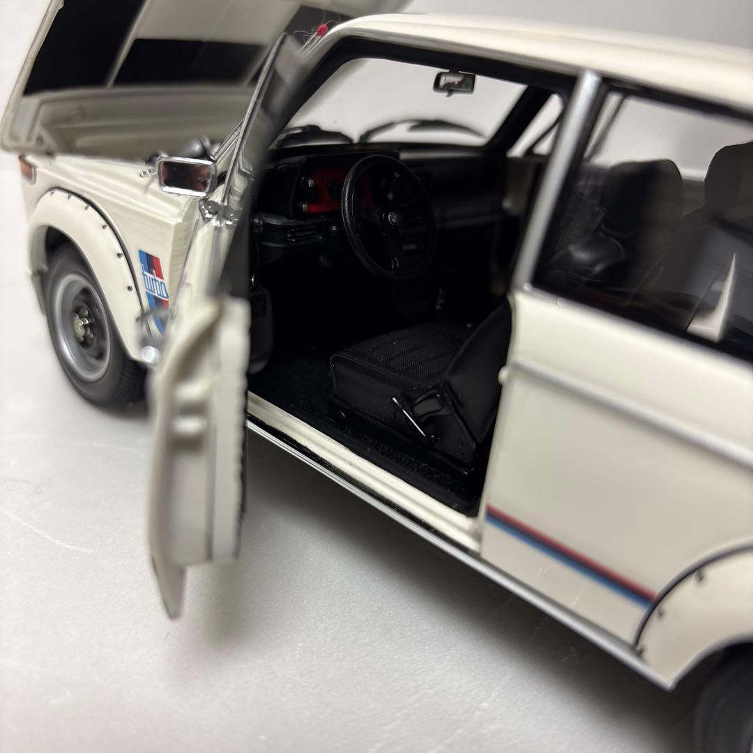 ミニカー BMW 2002 TURBO (KYOSHO)