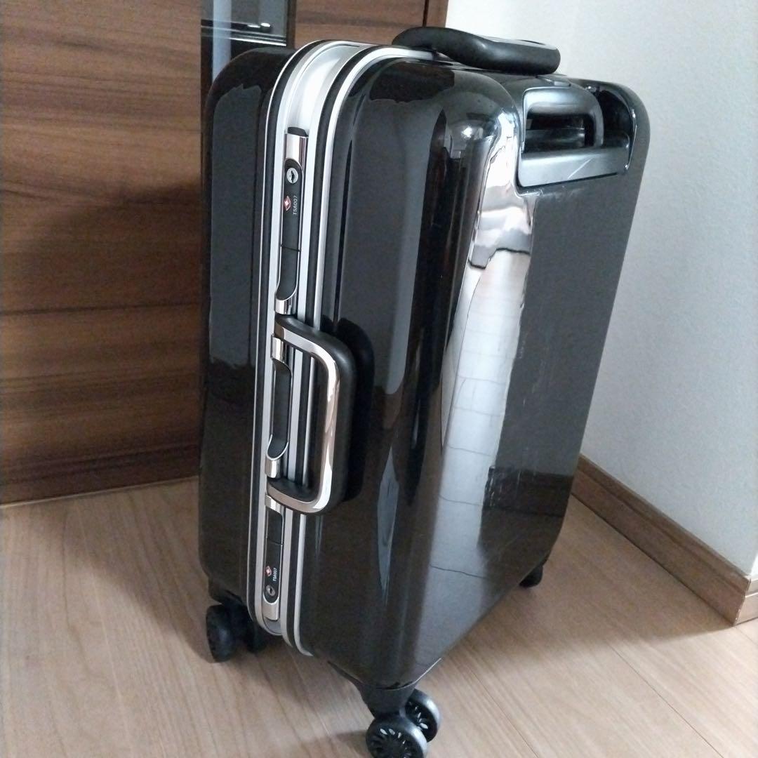 キャリーケース　メルセデスベンツ