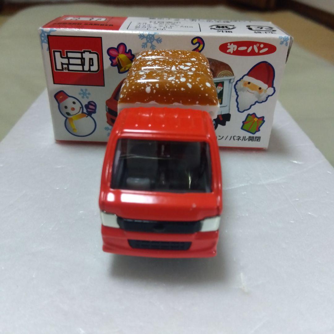 トミカ 第一パン スバルサンバー クリスマスver　赤/白　特注ミニカーです。
