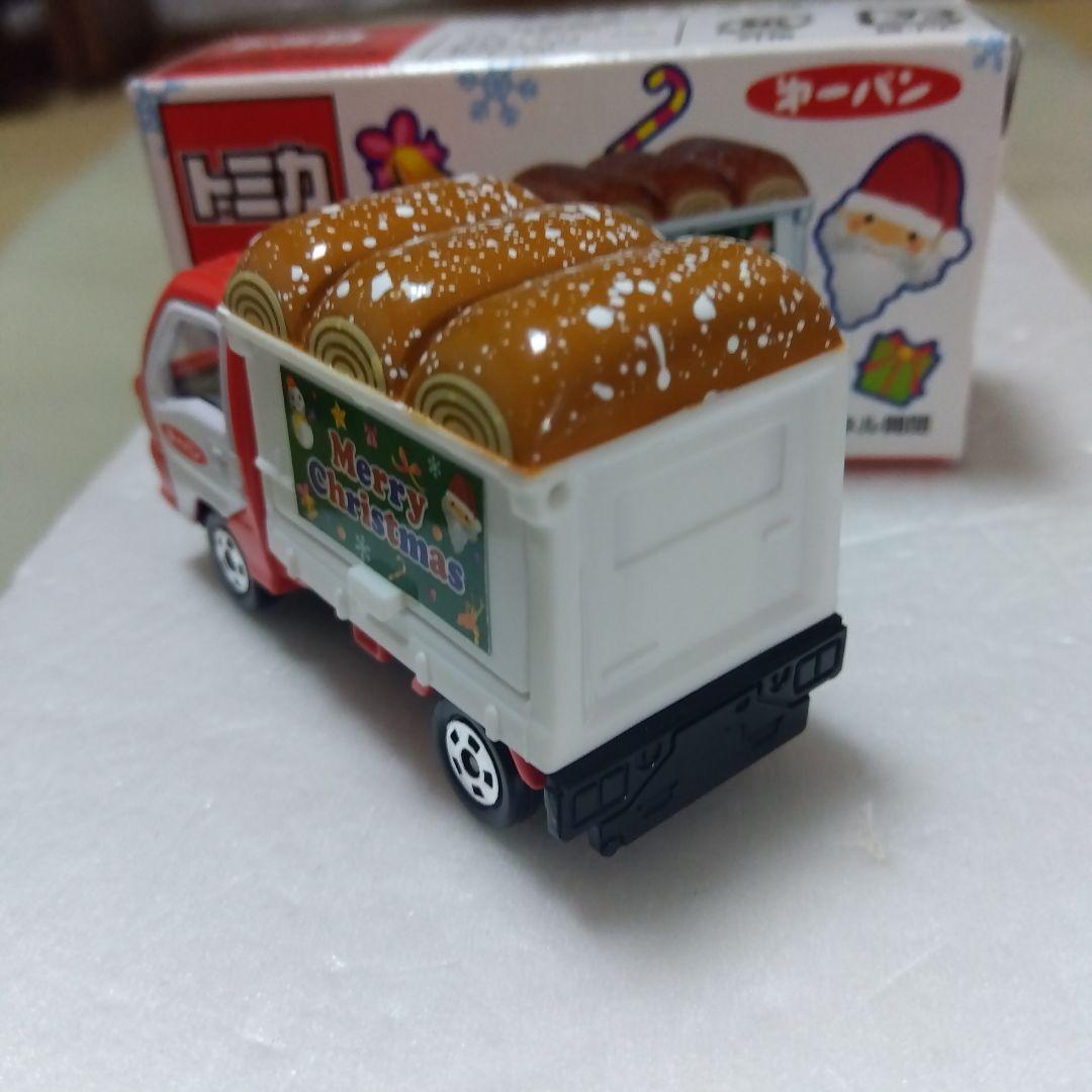 トミカ 第一パン スバルサンバー クリスマスver　赤/白　特注ミニカーです。