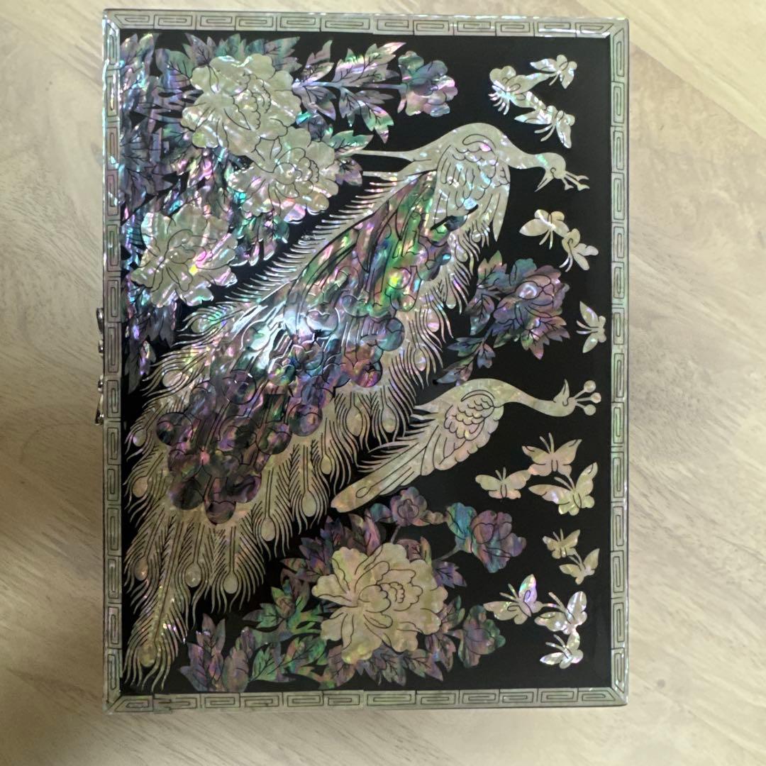 韓国伝統工芸・螺鈿細工（らでん）ジュエリーボックス