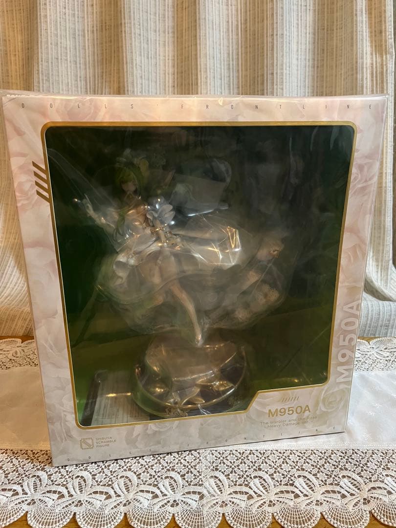 渋谷スクランブルフィギュア M950A 鶯と薔薇 重傷Ver.