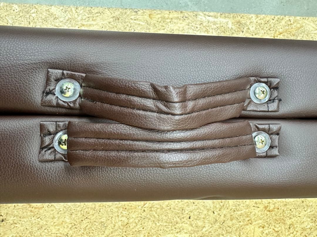 ビューティーガレージ⭐︎整体ベッド・エステ・施術台☆美品・折りたたみ式