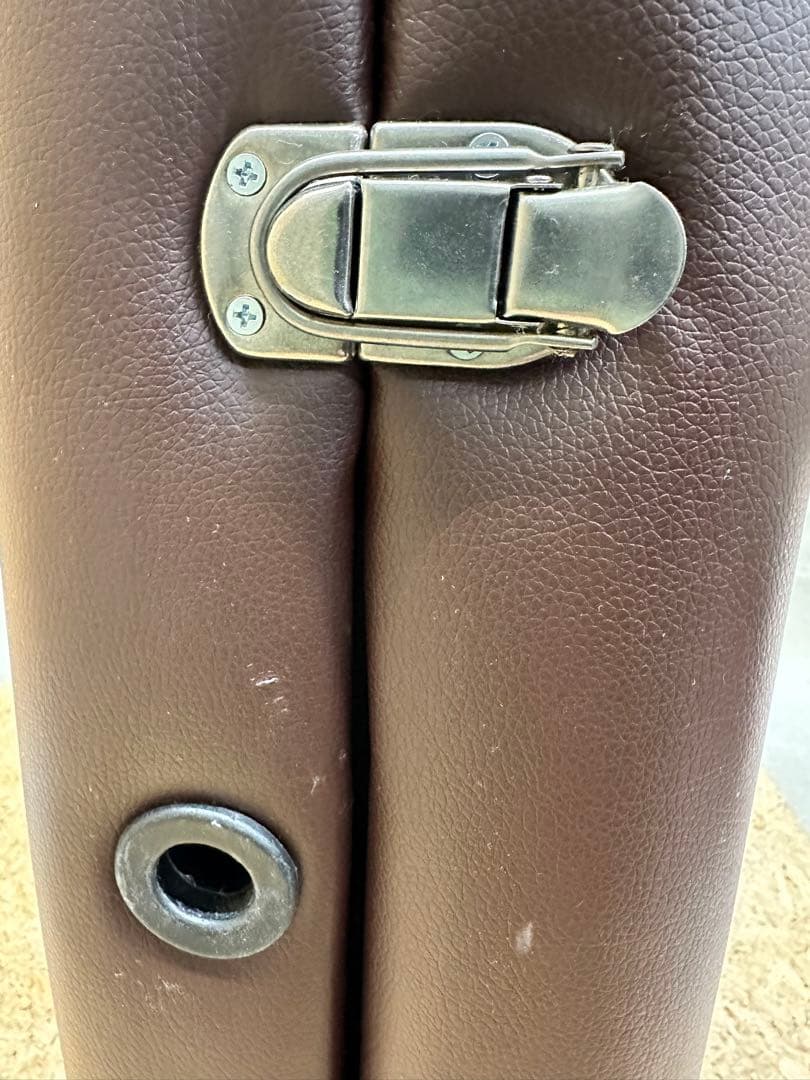 ビューティーガレージ⭐︎整体ベッド・エステ・施術台☆美品・折りたたみ式