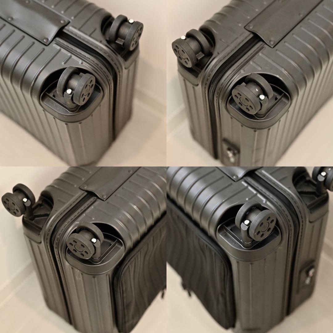 RIMOWA ESSENTIAL SLEEVE COMPACT マットブラック