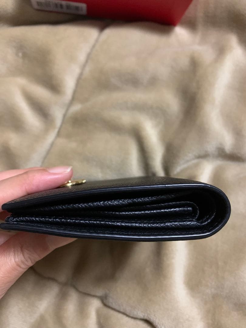 FERRAGAMO 二つ折り財布　美品