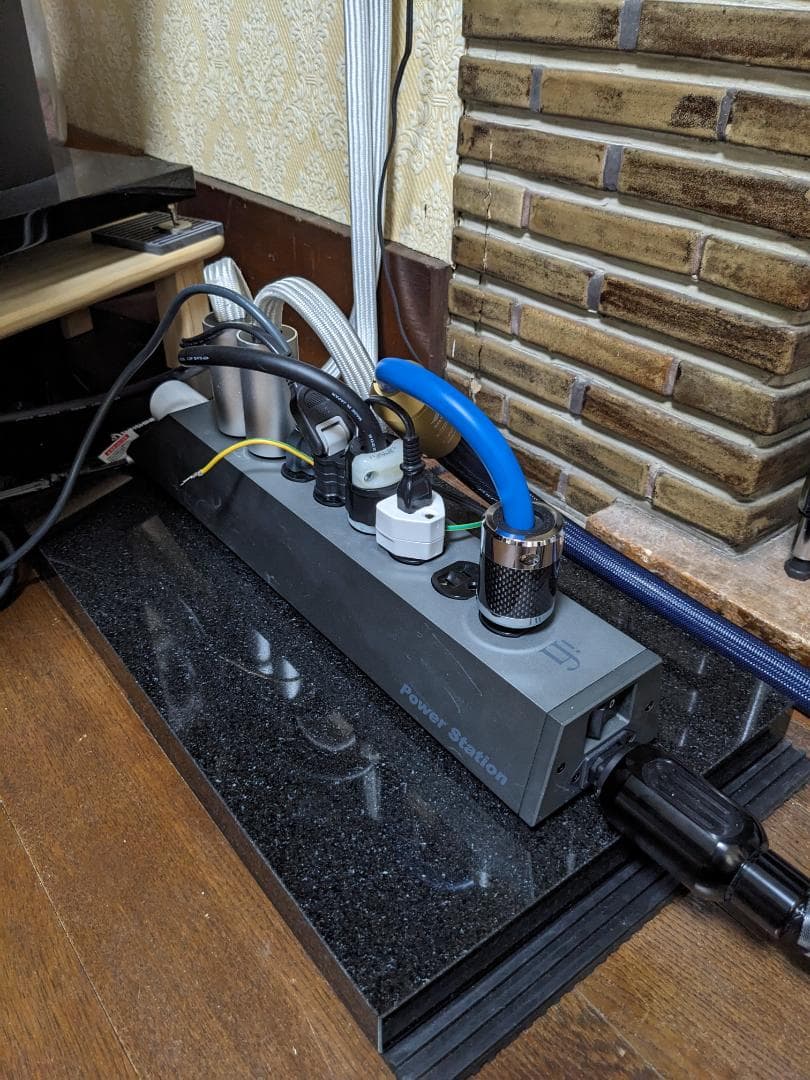 ●天然黒御影石 オーディオボード●450×300×20●5面磨き　送料無料