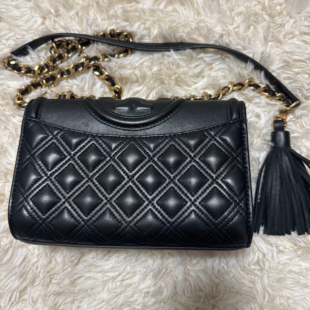 トリーバーチ　キルティング クロスボディ ゴールドチェーン ブラック