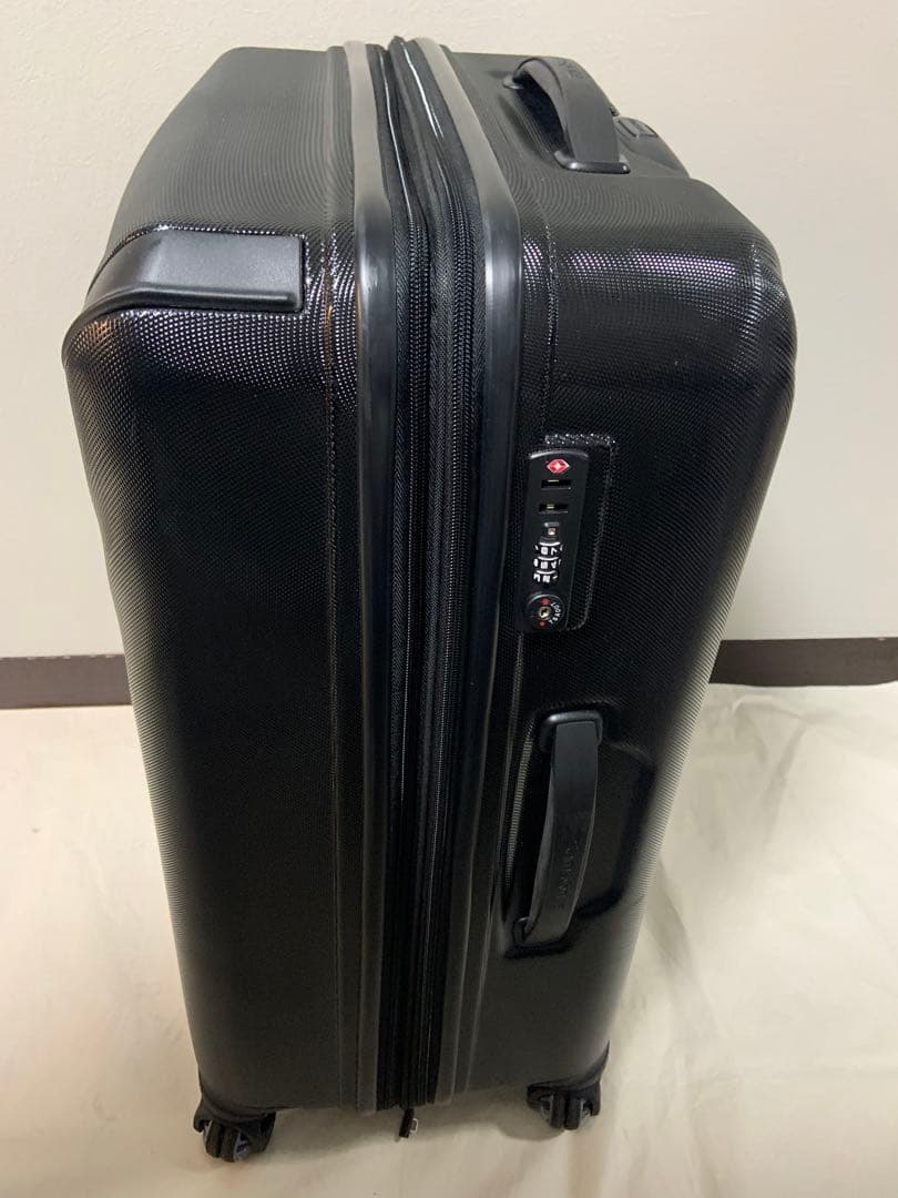 サムソナイト 大型 大容量 スーツケース 拡張機能付き TSAロック 二輪 黒