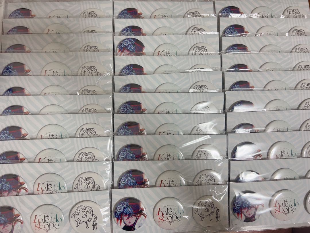 葛葉 にじさんじ まとめ売りページ 缶バッジ・アクスタ・紙類