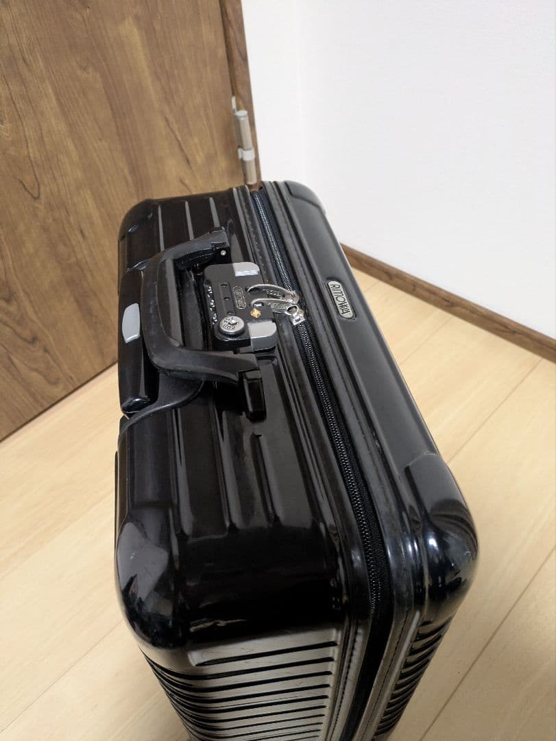 リモワ RIMOWA 機内持ち込み可2輪 ビジネストロリー ブラック