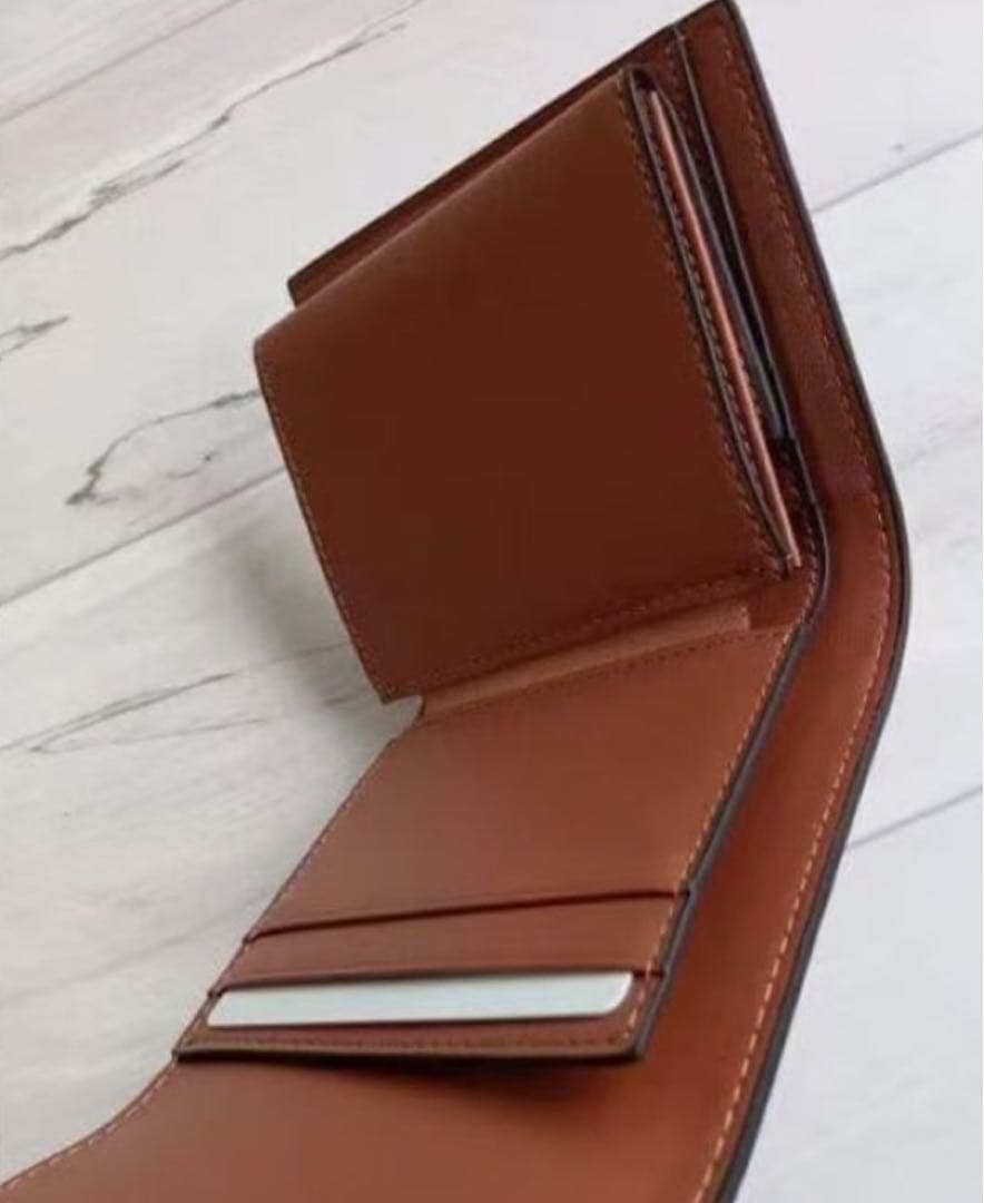 セリーヌ（CELINE）二つ折り財布