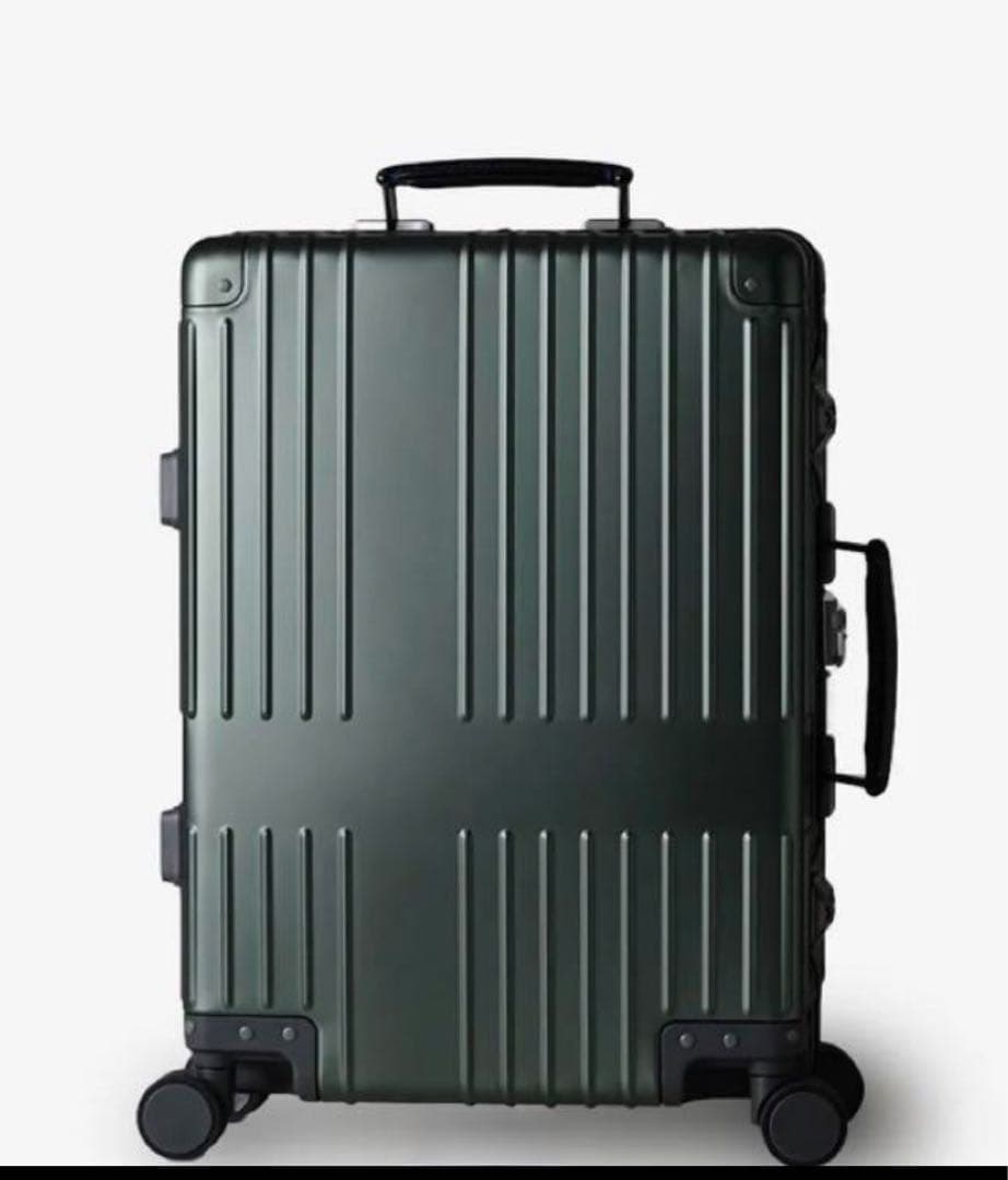 アルミ【新品】イノベーター 〈特典有り〉キャリーケース INV1811 スーツ