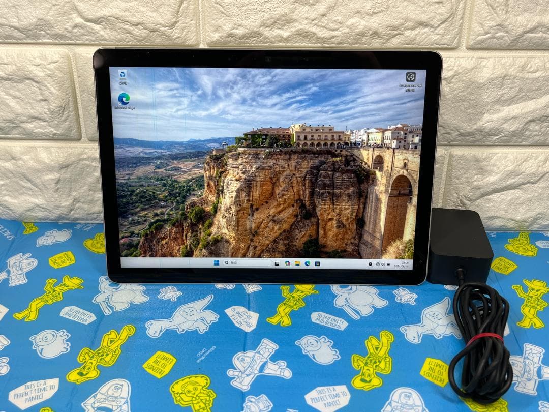 Surface Go 2 10.5型 タッチパネル キーボード LTE