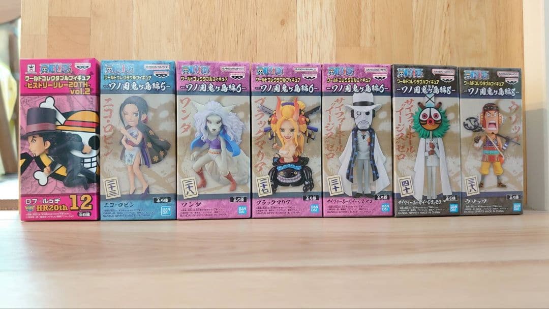 ワンピースワールドコレクタブル まとり売り（おまけ付き）